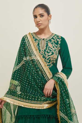 Buy Ikshita Choudhary Green Chanderi, Organza Round Neck Embroidered Kurta Lehenga Set Buy_Ikshita Choudhary_Green Chanderi, Organza Round Neck Embroidered Kurta Lehenga Set