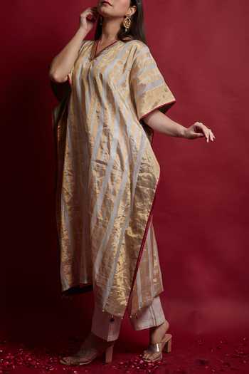 Shop_Vinusto_Ivory Gold Zari Stripe Kaftan And Chanderi Pants Set For Kids_Online_at_Aza_Fashions