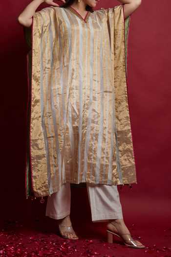 Buy_Vinusto_Ivory Gold Zari Stripe Kaftan And Chanderi Pants Set For Kids