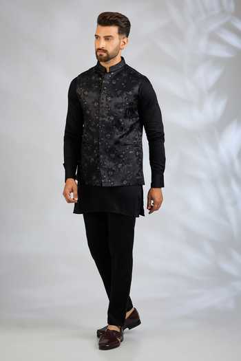 SPRING BREAK Floral Embroidered Bundi & Kurta Set 