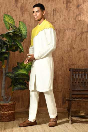 Sulakshna Jasra_Green Satin, Linen Embroidered Kurta And Pyjama Set _at_Aza_Fashions