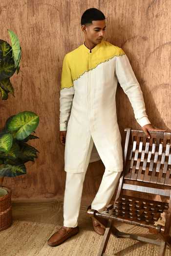 Buy_Sulakshna Jasra_Green Satin, Linen Embroidered Kurta And Pyjama Set 