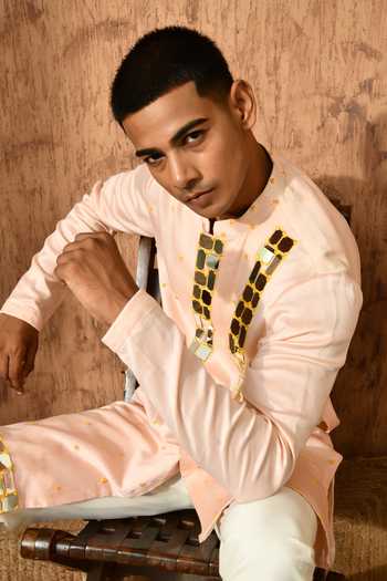Buy_Sulakshna Jasra_Peach Cotton, Chanderi Mirrorwork Kurta And Pyjama Set 