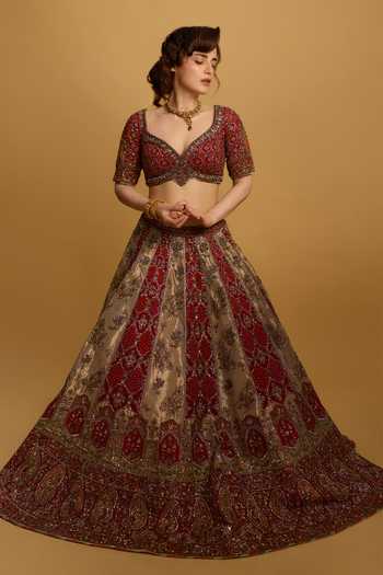 Roqa Maroon Silk, Net Sweetheart Neck Zareen Banaras Bridal Lehenga Set at Aza Fashions Roqa_Maroon Silk, Net Sweetheart Neck Zareen Banaras Bridal Lehenga Set _at_Aza_Fashions