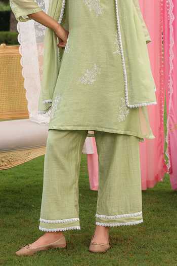 Charu Makkar Green Chanderi Mandarin Collar Hana Dori Embroidered Kurta Set Online at Aza Fashions Charu Makkar_Green Chanderi Mandarin Collar Hana Dori Embroidered Kurta Set _Online_at_Aza_Fashions