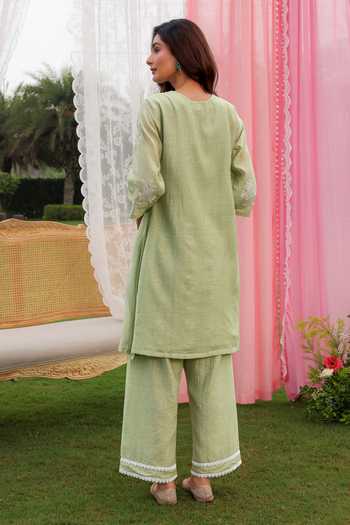 Charu Makkar Hana Dori Embroidered Kurta Set