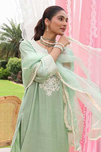 Buy Charu Makkar Green Chanderi, Organza V-neck Nora Embroidered Kurta Set Online at Aza Fashions Buy_Charu Makkar_Green Chanderi, Organza V-neck Nora Embroidered Kurta Set _Online_at_Aza_Fashions