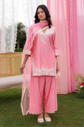 Charu Makkar Pink Silk, Chanderi, Organza V-neck, Yes Rose Dori Embroidered Kurta Set Online at Aza Fashions Charu Makkar_Pink Silk, Chanderi, Organza V-neck, Yes Rose Dori Embroidered Kurta Set _Online_at_Aza_Fashions