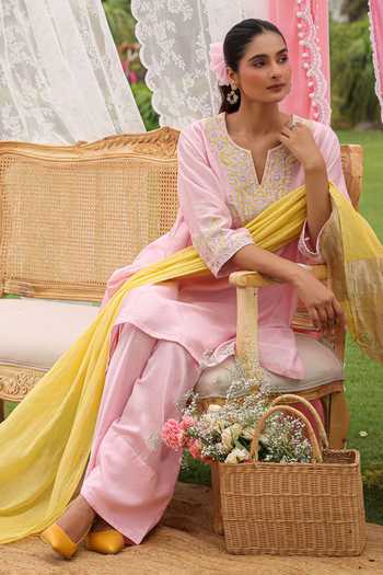 Buy Charu Makkar Pink Silk, Chanderi, Satin, Modal, Tissue Chloe Resham Embroidered Kurta Set Buy_Charu Makkar_Pink Silk, Chanderi, Satin, Modal, Tissue Chloe Resham Embroidered Kurta Set
