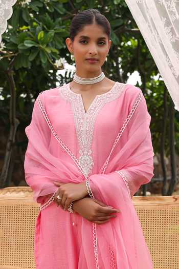 Shop Charu Makkar Peach Chanderi, Organza, Lace Split Sophia Dori Embroidered Kurta Pant Set Online at Aza Fashions Shop_Charu Makkar_Peach Chanderi, Organza, Lace Split Sophia Dori Embroidered Kurta Pant Set _Online_at_Aza_Fashions