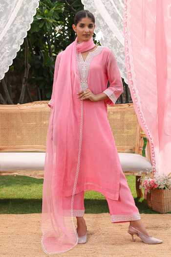 Charu Makkar Sophia Dori Embroidered Kurta Pant Set