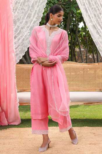 Shop Charu Makkar Peach Chanderi, Organza, Lace Split Sophia Dori Embroidered Kurta Pant Set Shop_Charu Makkar_Peach Chanderi, Organza, Lace Split Sophia Dori Embroidered Kurta Pant Set