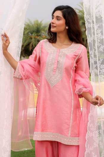 Charu Makkar Pink Silk, Chanderi, Organza Round Neck Josette Dori Embroidered Kurta Set at Aza Fashions Charu Makkar_Pink Silk, Chanderi, Organza Round Neck Josette Dori Embroidered Kurta Set _at_Aza_Fashions