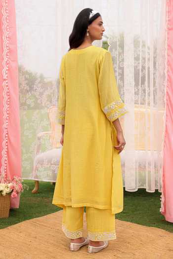 Charu Makkar Sun Dori Embroidered Kurta Set