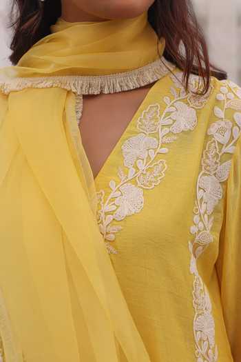 Shop Charu Makkar Yellow Chanderi, Organza V-neck Sun Dori Embroidered Kurta Set Online at Aza Fashions Shop_Charu Makkar_Yellow Chanderi, Organza V-neck Sun Dori Embroidered Kurta Set _Online_at_Aza_Fashions