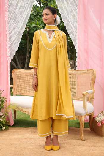 Charu Makkar Sable Dori Work Kurta Set