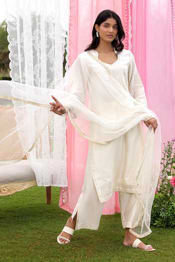 Buy Charu Makkar Ivory Silk, Chanderi, Organza V-neck Kallie Dori Work Kurta Set Online at Aza Fashions Buy_Charu Makkar_Ivory Silk, Chanderi, Organza V-neck Kallie Dori Work Kurta Set _Online_at_Aza_Fashions