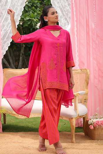 Shop Charu Makkar Pink Chanderi, Cotton V-neck Thea Dori Work Kurta Farshi Salwar Set Online at Aza Fashions Shop_Charu Makkar_Pink Chanderi, Cotton V-neck Thea Dori Work Kurta Farshi Salwar Set _Online_at_Aza_Fashions