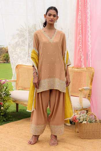 Buy Charu Makkar Beige Chanderi V-neck, Yes Isla Resham Embroidered Kurta Salwar Set Buy_Charu Makkar_Beige Chanderi V-neck, Yes Isla Resham Embroidered Kurta Salwar Set