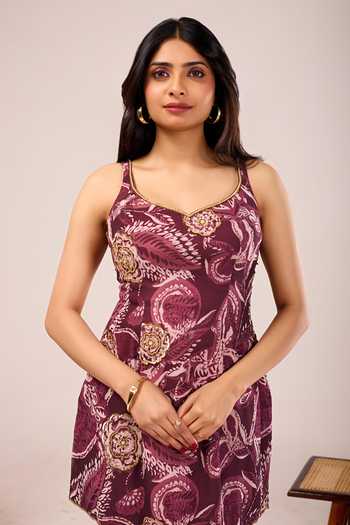 Damoiselle_Wine Georgette, Shantoon Scoop Neck Hand Paisley Print Kurta Set _at_Aza_Fashions