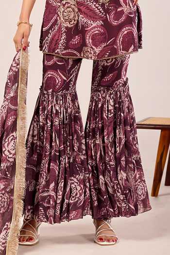 Shop_Damoiselle_Wine Georgette, Shantoon Scoop Neck Hand Paisley Print Kurta Set 