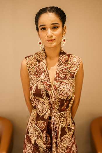 Damoiselle_Wine Georgette, Shantoon V-neck Paisley Print Tunic And Flared Pant Set _Online_at_Aza_Fashions