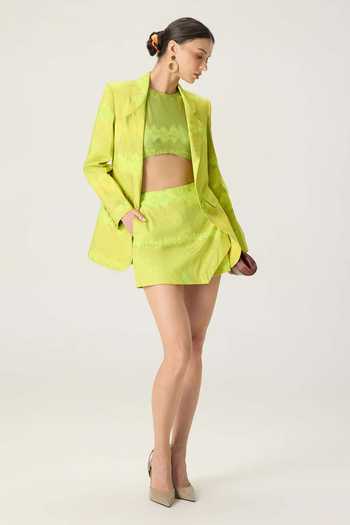 Saaksha & Kinni Green Crepe Collared Neck Rebekkah Leheriya Print Blazer Online at Aza Fashions Saaksha & Kinni_Green Crepe Collared Neck Rebekkah Leheriya Print Blazer _Online_at_Aza_Fashions