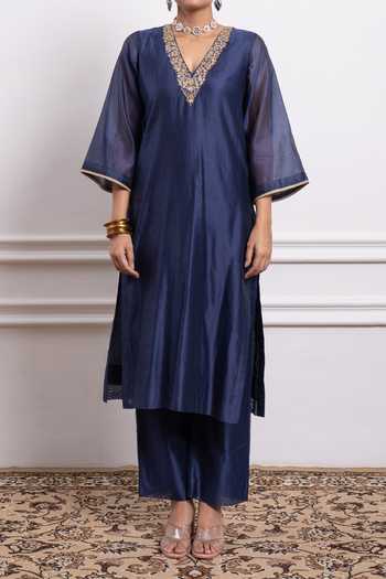 Buy Vinusto Blue Handwoven Chanderi Floral, Zari Embroidered Straight Kurta With Pant For Kids Online at Aza Fashions Buy_Vinusto_Blue Handwoven Chanderi Floral, Zari Embroidered Straight Kurta With Pant For Kids_Online_at_Aza_Fashions