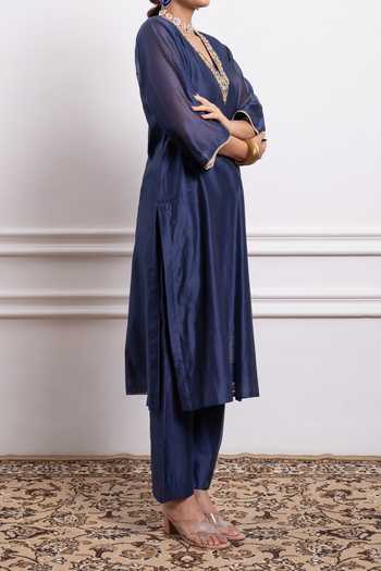 Shop Vinusto Blue Handwoven Chanderi Floral, Zari Embroidered Straight Kurta With Pant For Kids Online at Aza Fashions Shop_Vinusto_Blue Handwoven Chanderi Floral, Zari Embroidered Straight Kurta With Pant For Kids_Online_at_Aza_Fashions