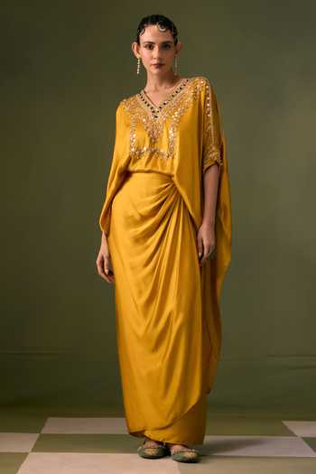 Prahnaaya Hand Embroidered Top & Wrap Skirt Set 