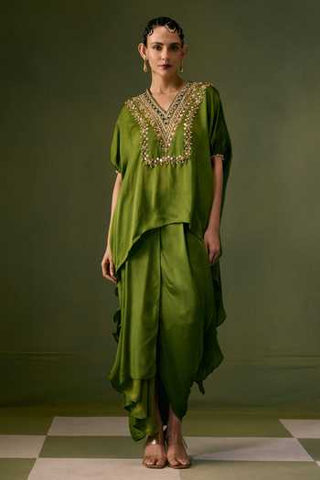Prahnaaya Embroidered Top & Skirt Set 