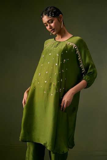 Buy Prahnaaya Green Organza, Satin Round Neck Embroidered Kurta And Pant Set Online at Aza Fashions Buy_Prahnaaya_Green Organza, Satin Round Neck Embroidered Kurta And Pant Set _Online_at_Aza_Fashions