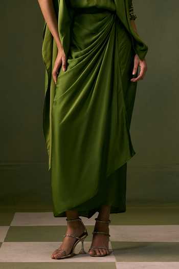 Prahnaaya Green Satin V-neck Neckline Embroidered Top And Skirt Set Online at Aza Fashions Prahnaaya_Green Satin V-neck Neckline Embroidered Top And Skirt Set _Online_at_Aza_Fashions