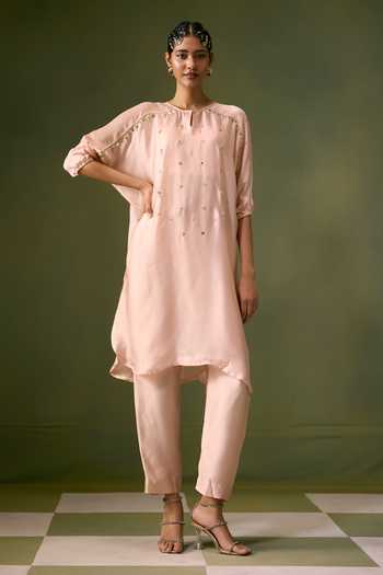 Buy Prahnaaya Pink Organza, Satin Round , Keyhole Hand Embroidered Kurta And Pant Set Online at Aza Fashions Buy_Prahnaaya_Pink Organza, Satin Round , Keyhole Hand Embroidered Kurta And Pant Set _Online_at_Aza_Fashions