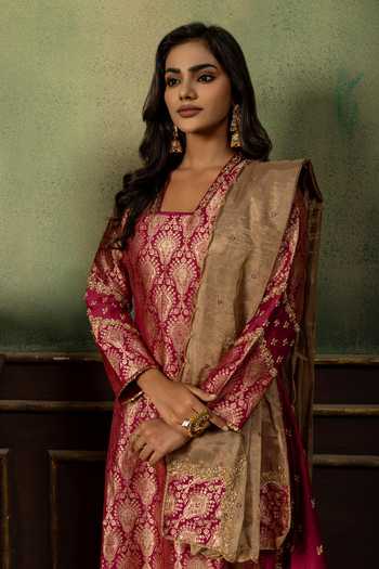 Buy Ronak's Couture Red Brocade, Silk, Tissue Square Neck, Yes Floral Woven A-line Kurta Set Online at Aza Fashions Buy_Ronak's Couture_Red Brocade, Silk, Tissue Square Neck, Yes Floral Woven A-line Kurta Set _Online_at_Aza_Fashions