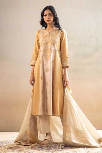 Ronak's Couture Gota Patti Embellished Kurta Set 