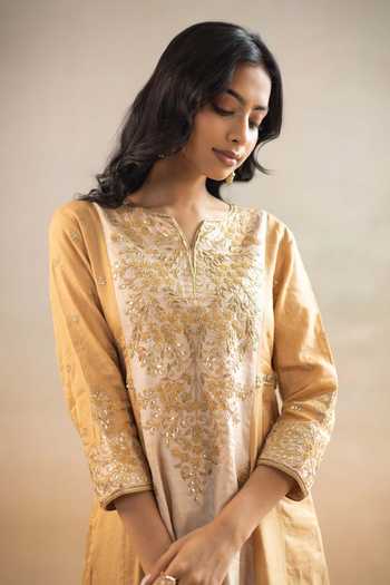 Ronak's Couture Beige Silk, Tussar, Tissue Split V-neck Gota Patti Embellished Kurta Set Online at Aza Fashions Ronak's Couture_Beige Silk, Tussar, Tissue Split V-neck Gota Patti Embellished Kurta Set _Online_at_Aza_Fashions
