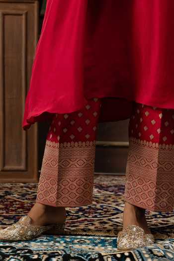 Buy_Ronak's Couture_Red Silk V-neck Zardozi Work Kaftan And Pant Set _Online_at_Aza_Fashions