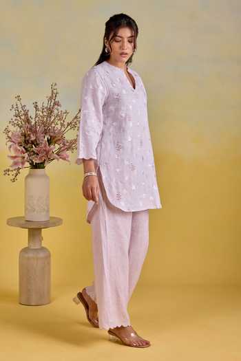 Kapaas Purple Linen Split V-neck Bloom Embroidered Straight Kurta And Pant Set Online at Aza Fashions Kapaas_Purple Linen Split V-neck Bloom Embroidered Straight Kurta And Pant Set _Online_at_Aza_Fashions
