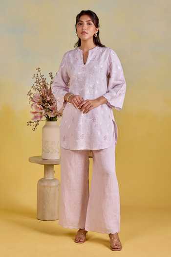 Kapaas Bloom Embroidered Straight Kurta & Pant Set 