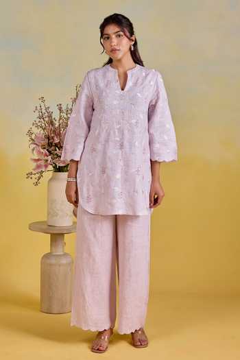 Kapaas Purple Linen Split V-neck Bloom Embroidered Straight Kurta And Pant Set at Aza Fashions Kapaas_Purple Linen Split V-neck Bloom Embroidered Straight Kurta And Pant Set _at_Aza_Fashions