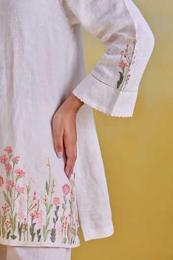Kapaas Ivory Linen Mandarin Collar, Yes Floral Embroidered Kurta And Pant Set at Aza Fashions Kapaas_Ivory Linen Mandarin Collar, Yes Floral Embroidered Kurta And Pant Set _at_Aza_Fashions