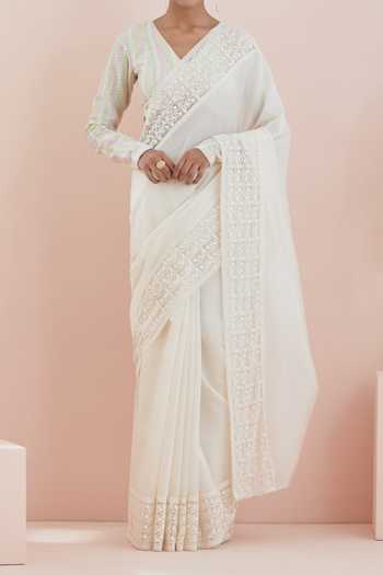 Vinusto Off White Chanderi, Textured Cotton Pristine Embroidered Saree With Blouse For Kids Online at Aza Fashions Vinusto_Off White Chanderi, Textured Cotton Pristine Embroidered Saree With Blouse For Kids_Online_at_Aza_Fashions