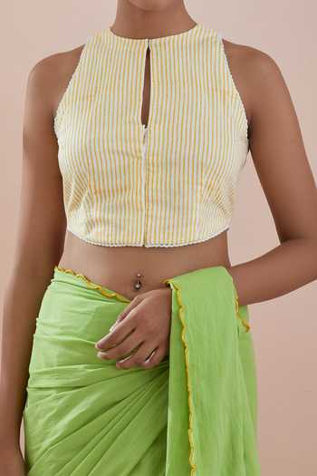 Vinusto Green Cotton Floral, Lace, Thread, Stripe Embroidered Scallop Saree With Blouse For Kids at Aza Fashions Vinusto_Green Cotton Floral, Lace, Thread, Stripe Embroidered Scallop Saree With Blouse For Kids_at_Aza_Fashions