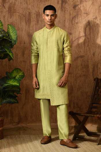 Sulakshna Jasra Zardozi Embroidered Chanderi Kurta & Pyjama Set 