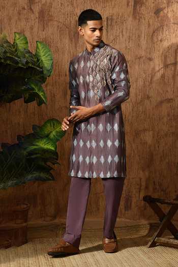 Buy_Sulakshna Jasra_Wine Chanderi Embroidered Kurta And Pyjama Set 