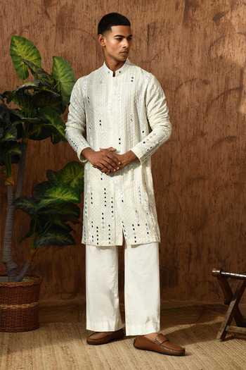 Sulakshna Jasra_Ivory Georgette Kurta And Pant Set _Online_at_Aza_Fashions