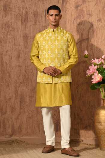 Buy_Sulakshna Jasra_Yellow Satin, Linen Embroudered Bundi Kurta Set 