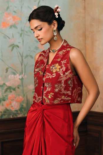 Shop Paulmi And Harsh Red Silk, Cotton, Crepe V-, Square Rowena Printed Jacket Skirt Set Online at Aza Fashions Shop_Paulmi And Harsh_Red Silk, Cotton, Crepe V-, Square Rowena Printed Jacket Skirt Set _Online_at_Aza_Fashions