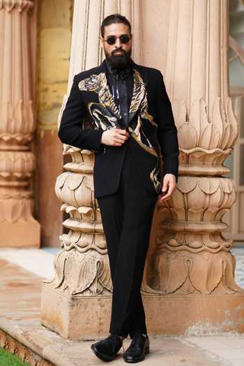 Courtyard By Abhi Striking Horse Tuxedo Pant Set 